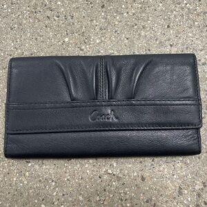 Coach Pleated Soho Wallet Black GUC